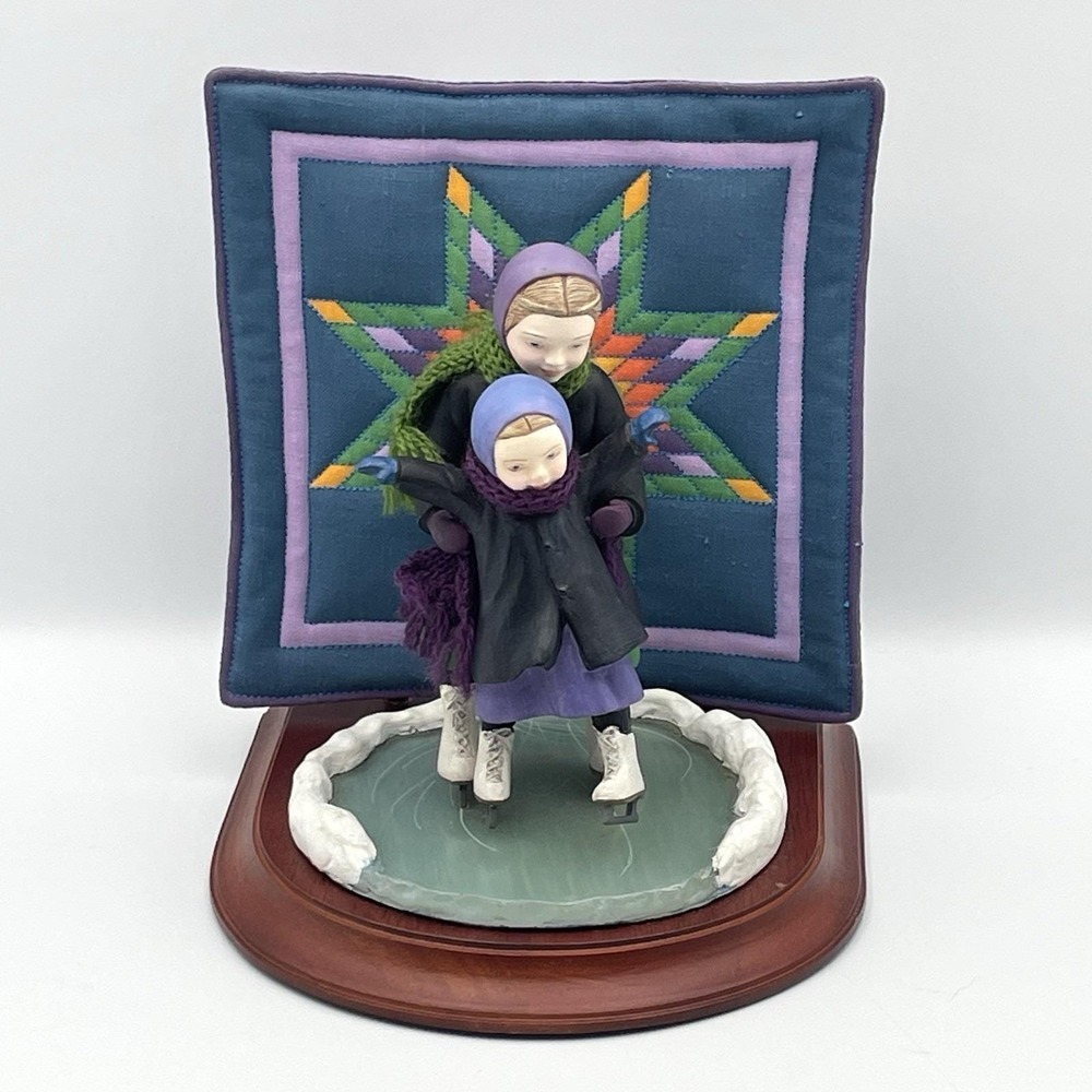 Vintage 1993 Amish Heritage Winter Fun Martha & Lizzie First Issue Figurine Girl